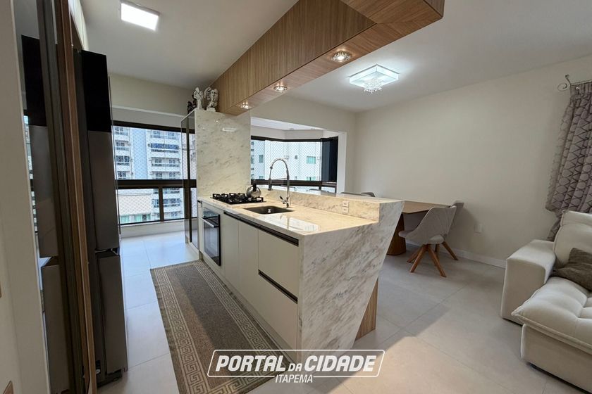 Apartamento &agrave; venda - 109m&sup2; - Meia Praia