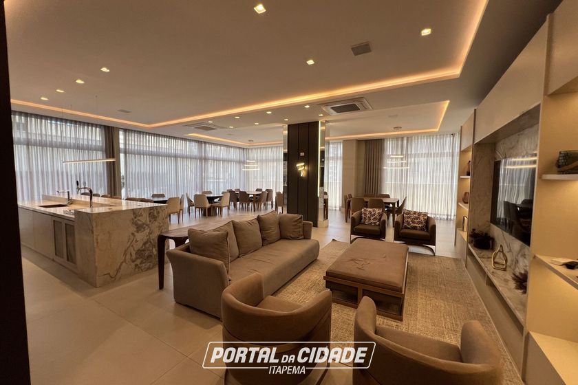 Apartamento &agrave; venda - 145m&sup2; - Meia Praia