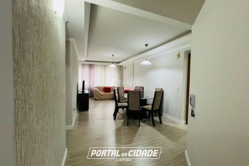 Apartamento &agrave; venda - 110m&sup2; - Meia Praia