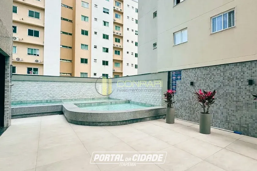 Apartamento &agrave; venda - 114m&sup2; - Meia Praia
