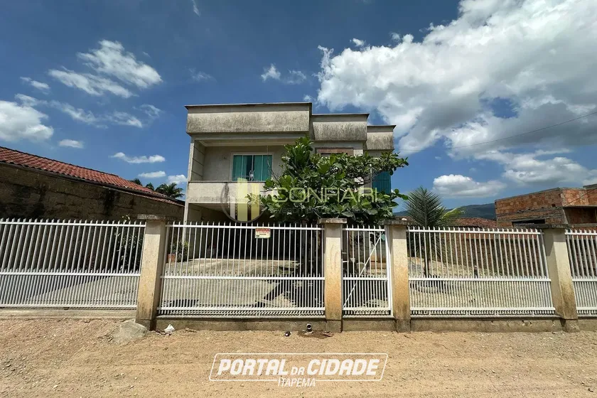 Casa &agrave; venda - 244m&sup2; - Ribanceira do Sul