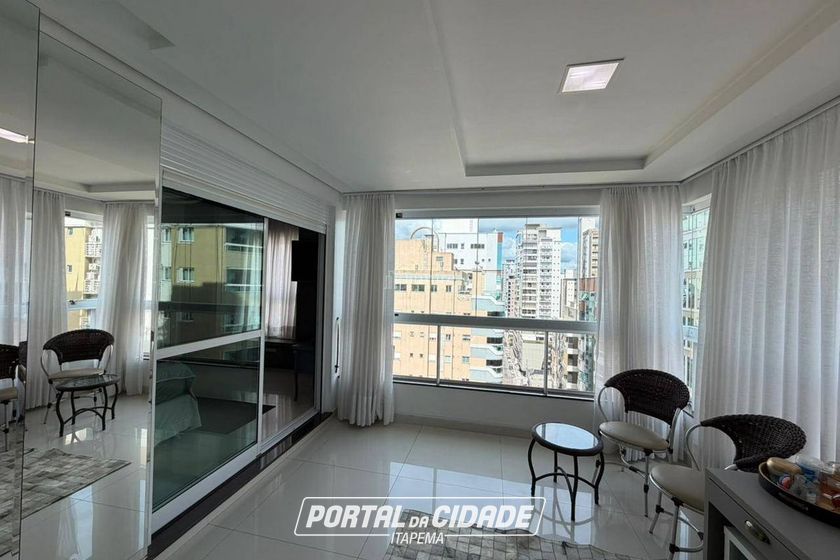 Apartamento &agrave; venda - 420m&sup2; - Meia Praia