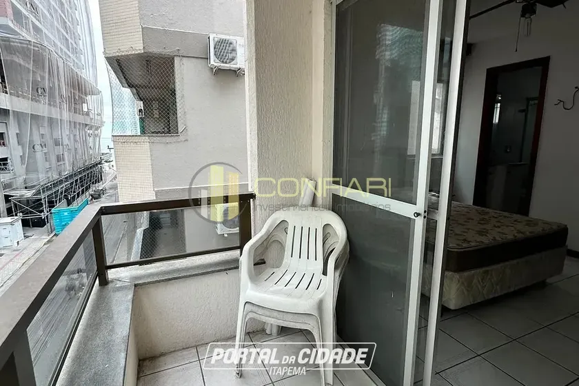Apartamento para alugar - 70m&sup2; - Meia Praia