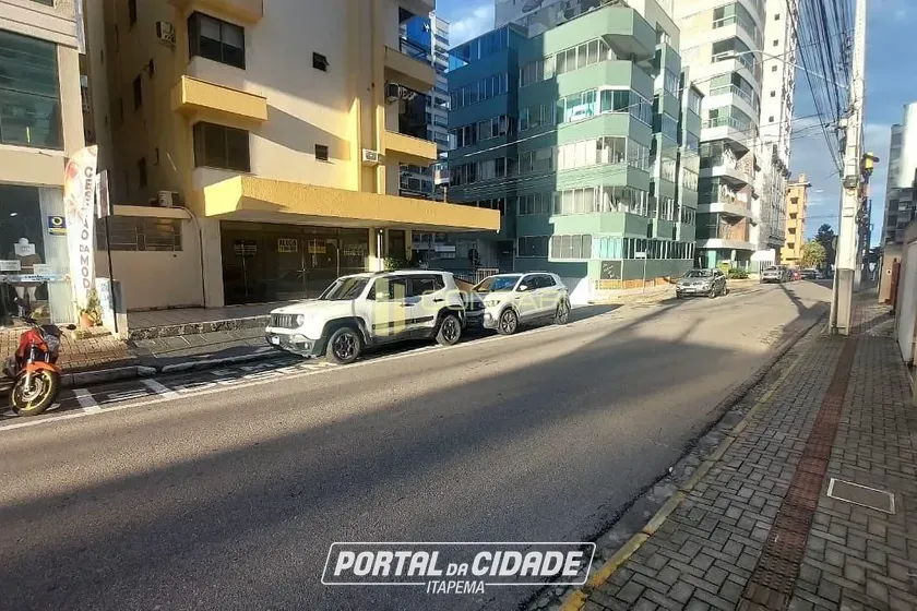 Sala Comercial para alugar - 110m&sup2; - Centro