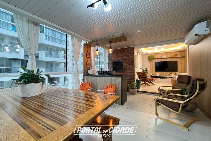 Apartamento &agrave; venda - 139m&sup2; - Meia Praia