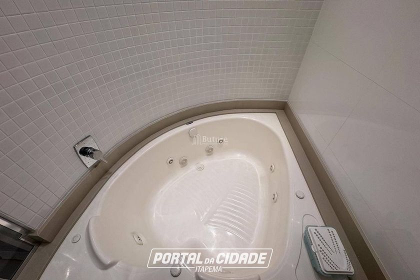 Apartamento &agrave; venda - Meia Praia