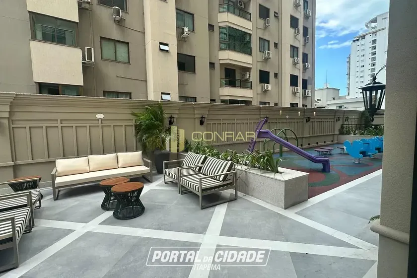 Apartamento &agrave; venda - 185m&sup2; - meia praia