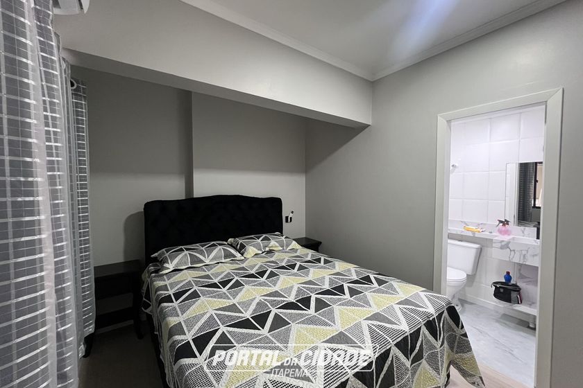 Apartamento &agrave; venda - 115m&sup2; - Meia Praia