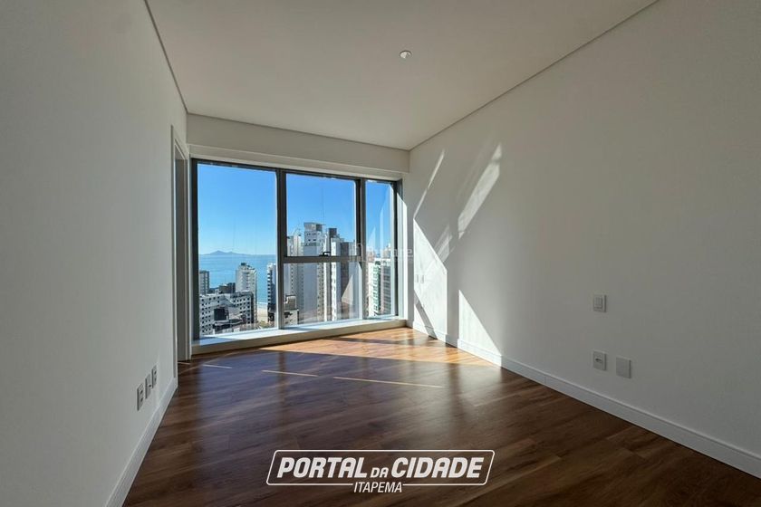 Apartamento &agrave; venda - 171m&sup2; - Centro