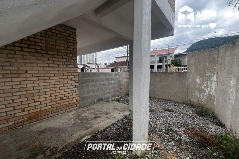 Apartamento para alugar - 60m&sup2; - Barra