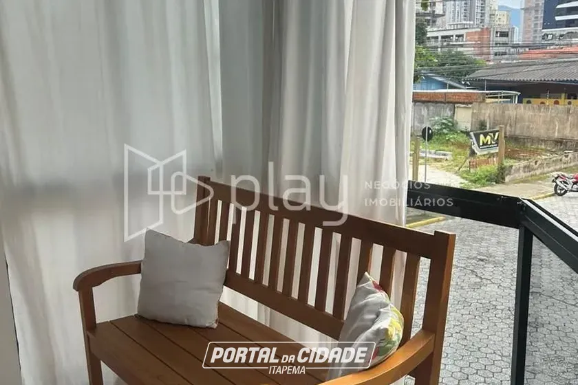 Apartamento &agrave; venda - 126m&sup2; - Meia Praia