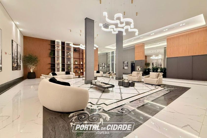Apartamento &agrave; venda - 182m&sup2; - Meia Praia