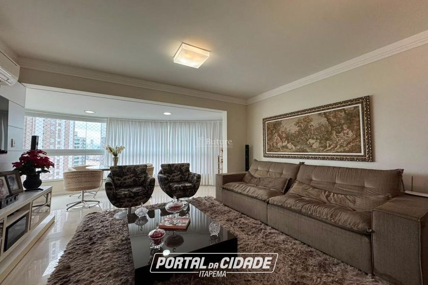 Apartamento &agrave; venda - 135m&sup2; - Pioneiros