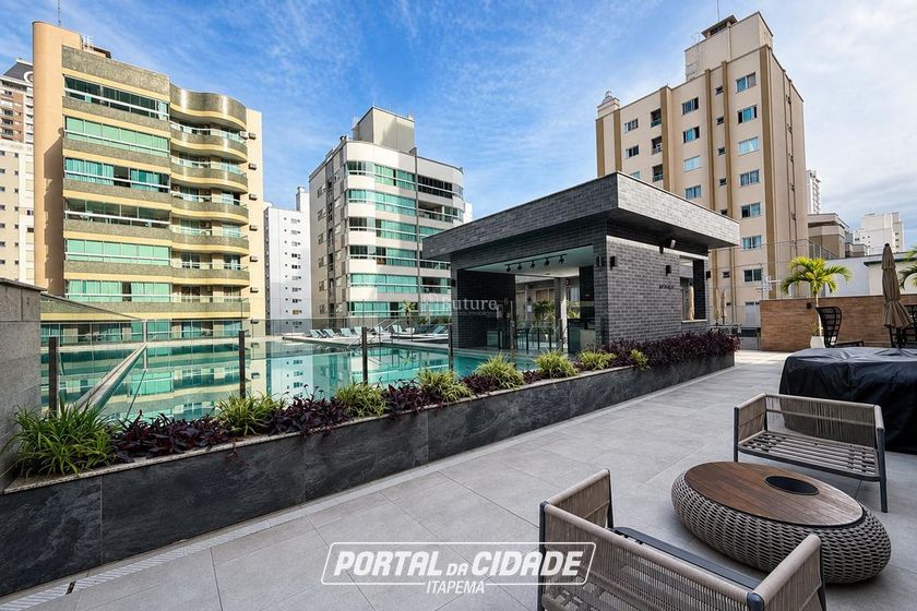 Apartamento &agrave; venda - 165m&sup2; - Centro