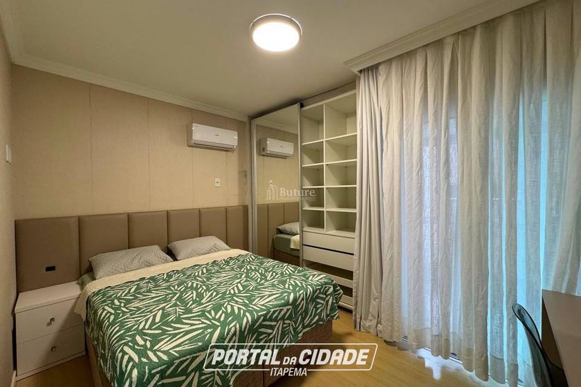 Apartamento &agrave; venda - 213m&sup2; - Meia Praia