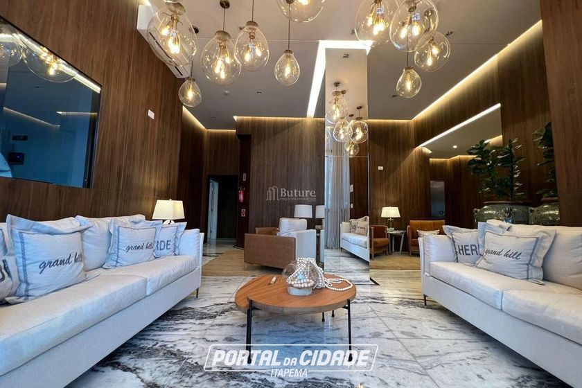 Apartamento &agrave; venda - 200m&sup2; - Meia Praia