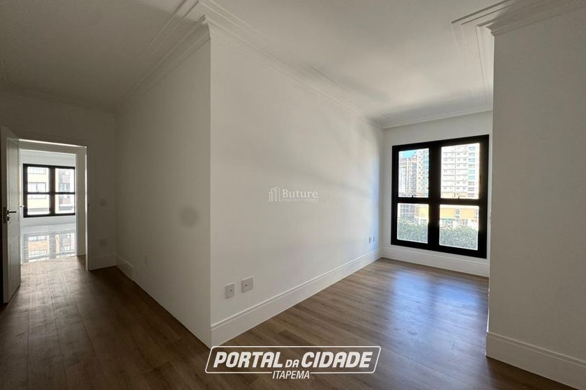 Apartamento &agrave; venda - 210m&sup2; - Centro