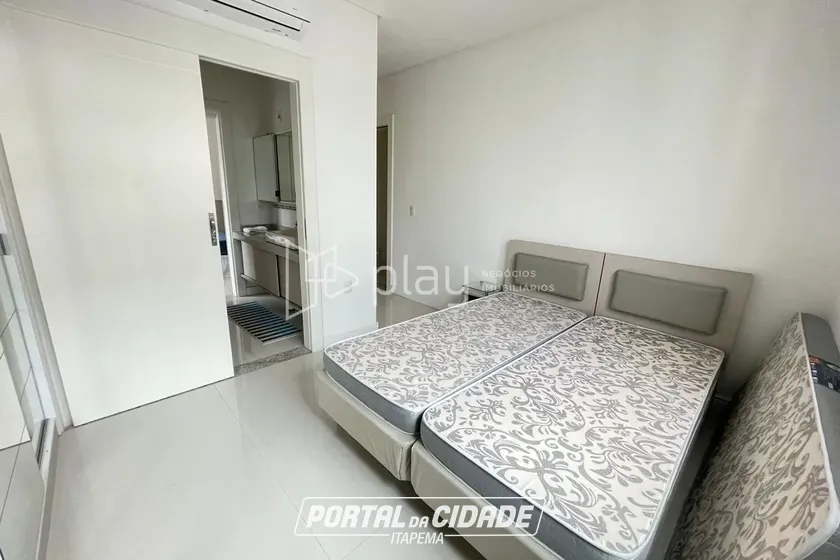 Apartamento &agrave; venda - 185m&sup2; - Meia Praia