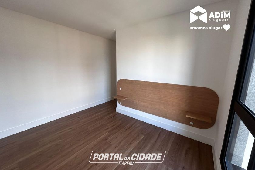 Apartamento para alugar - 125m&sup2; - Meia Praia