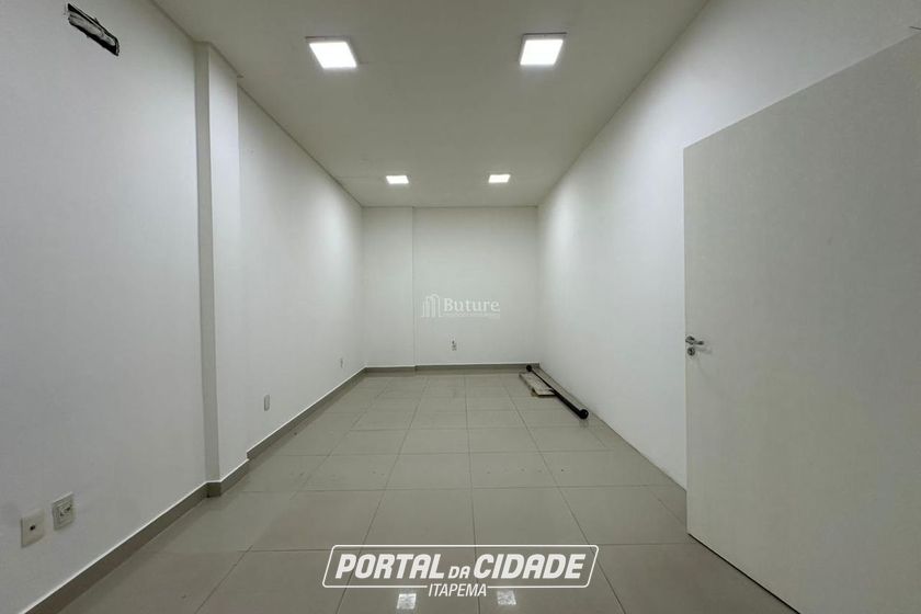 Sala Comercial &agrave; venda - 1252m&sup2; - Meia Praia