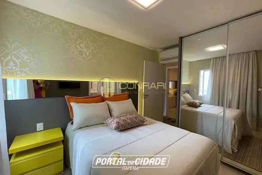 Apartamento &agrave; venda - 129m&sup2; - Meia Praia