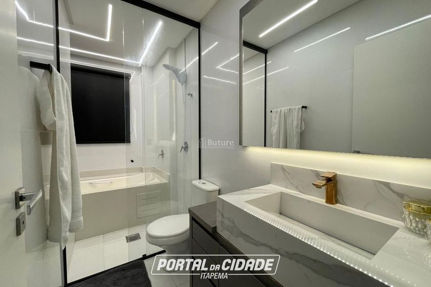 Apartamento &agrave; venda - 270m&sup2; - Meia Praia