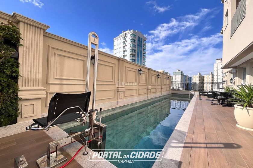 Apartamento &agrave; venda - 130m&sup2; - Centro
