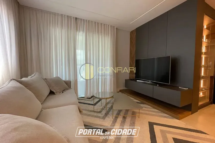 Apartamento &agrave; venda - 136m&sup2; - Meia praia