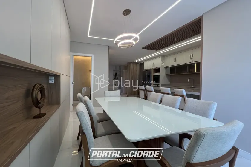 Apartamento &agrave; venda - 159m&sup2; - Meia Praia