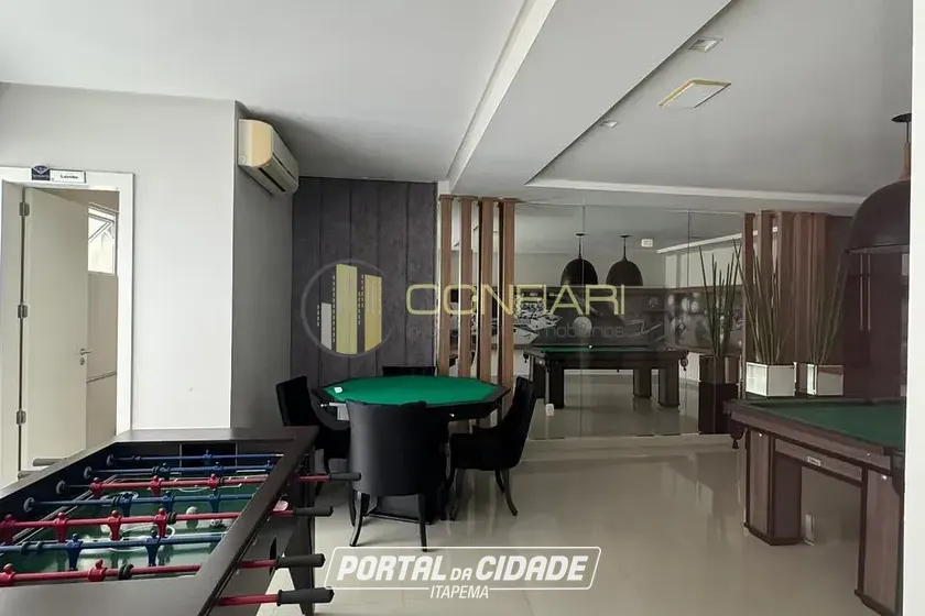 Apartamento &agrave; venda - 110m&sup2; - meia praia