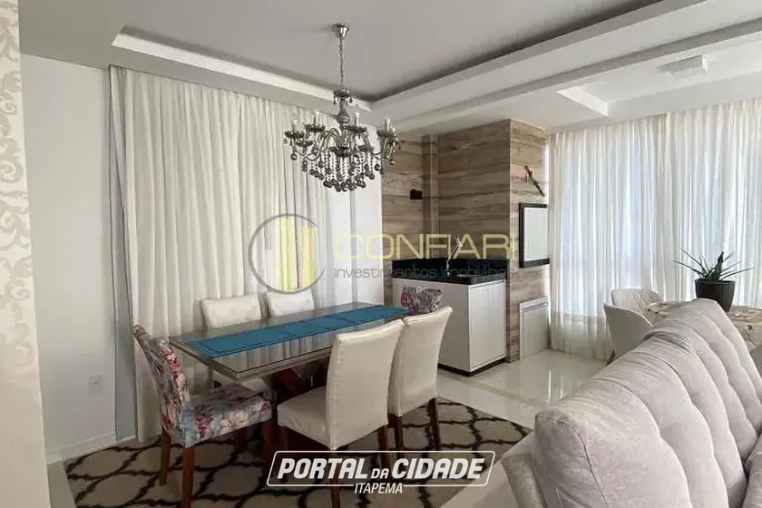 Apartamento &agrave; venda - 222m&sup2; - Centro