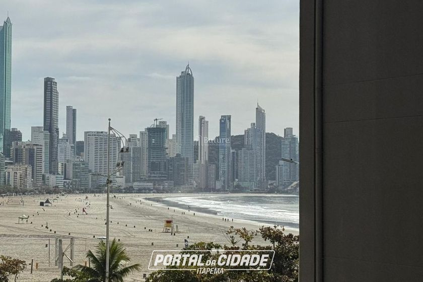 Apartamento &agrave; venda - 153m&sup2; - Centro
