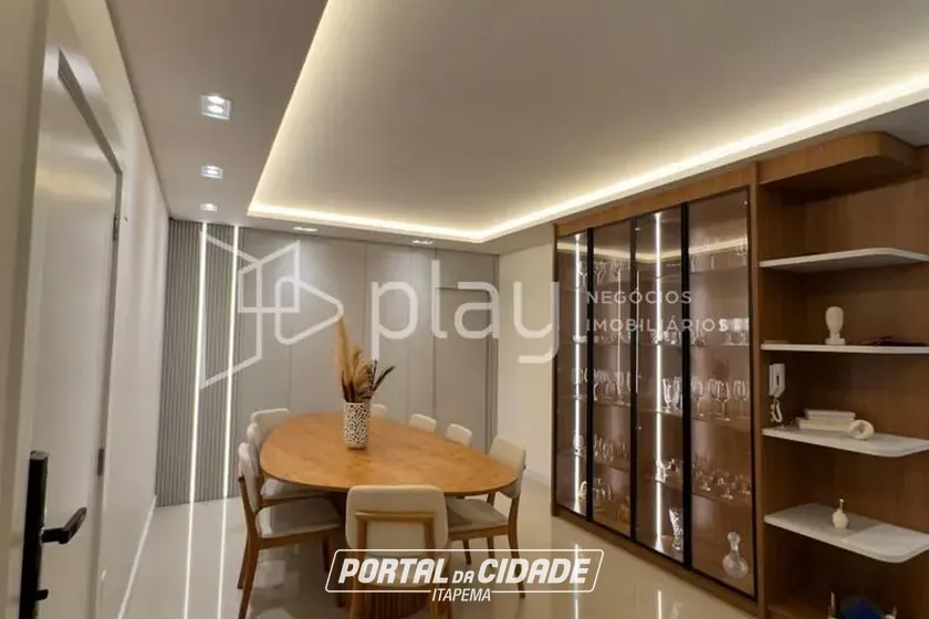Apartamento &agrave; venda - 145m&sup2; - Meia Praia