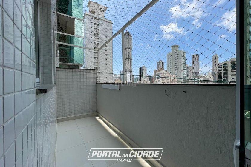 Apartamento &agrave; venda - 228m&sup2; - Meia Praia