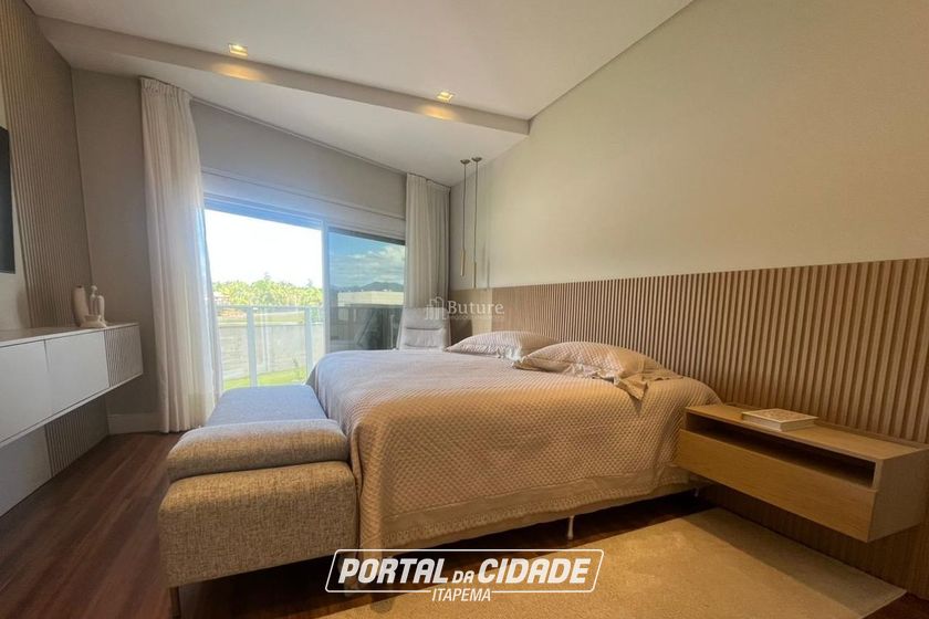 Casa &agrave; venda - 360m&sup2; - Centro