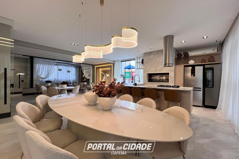 Apartamento &agrave; venda - 132m&sup2; - Meia Praia