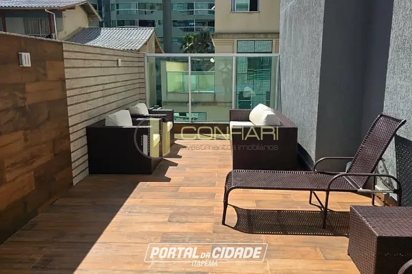 Apartamento &agrave; venda - 130m&sup2; - Meia Praia