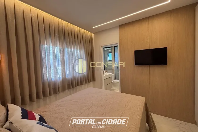 Apartamento &agrave; venda - 110m&sup2; - Meia Praia