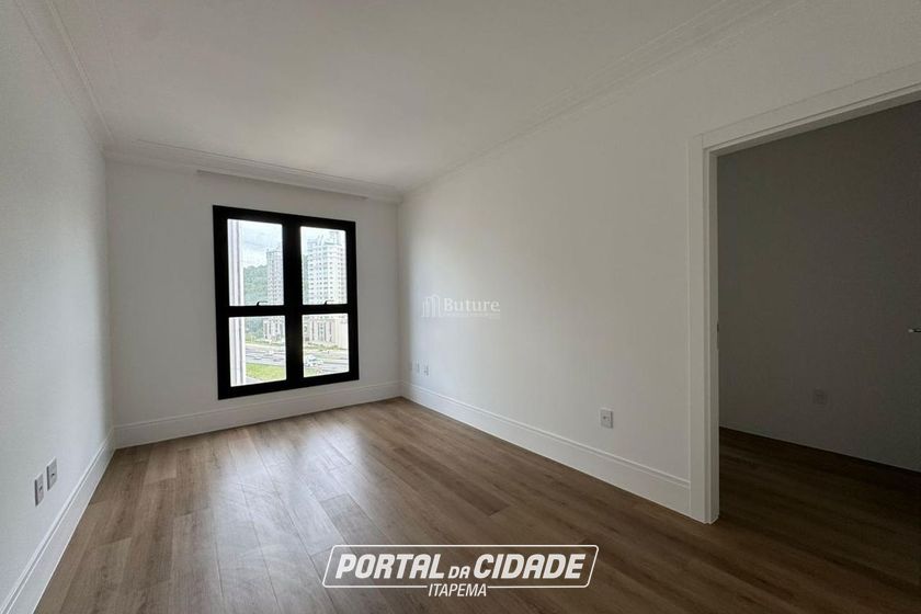 Apartamento &agrave; venda - 210m&sup2; - Centro