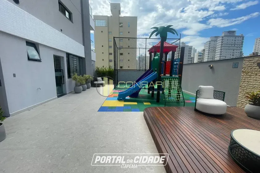 Apartamento &agrave; venda - 133m&sup2; - meia praia