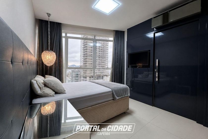 Apartamento &agrave; venda - 476m&sup2; - Meia Praia