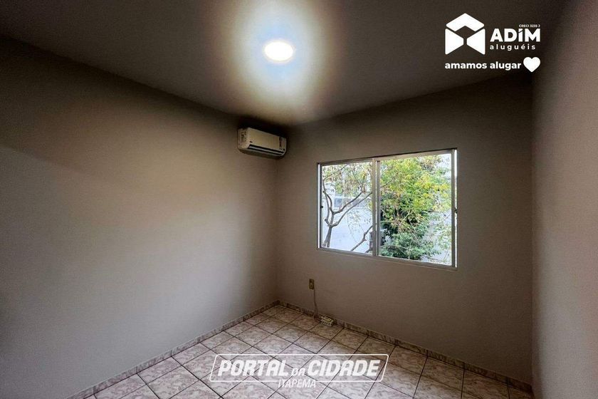 Casa para alugar - 211m&sup2; - Centro