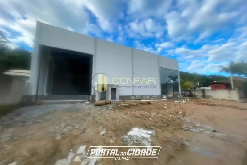Sal&atilde;o Comercial para alugar - 550m&sup2; - Santa Luzia