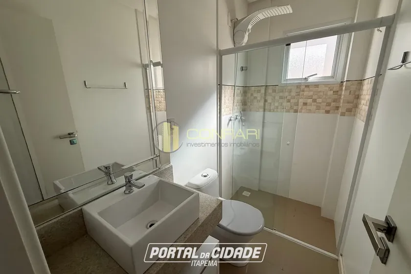 Apartamento &agrave; venda - 123m&sup2; - Meia Praia
