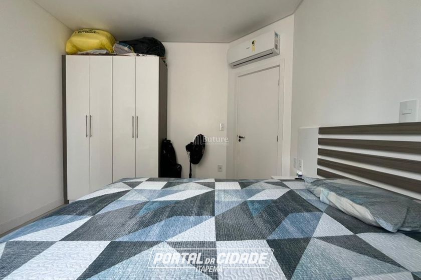 Apartamento &agrave; venda - 118m&sup2; - Meia Praia