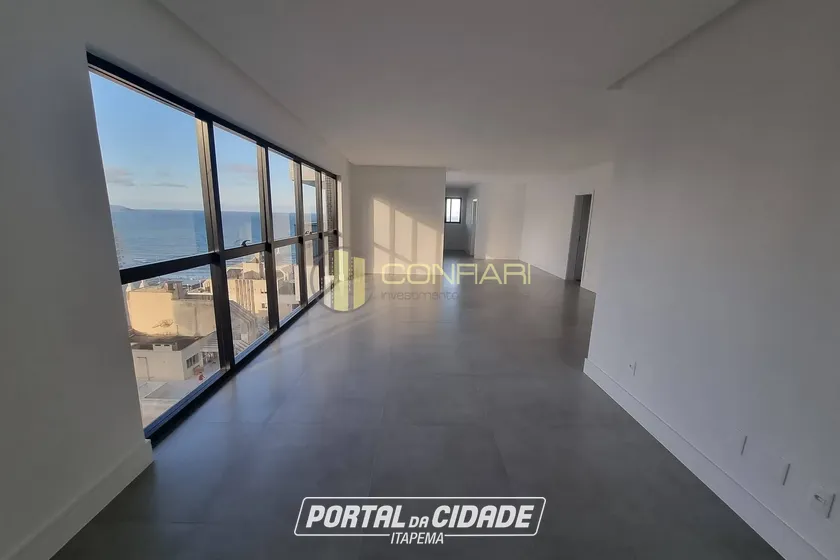 Apartamento &agrave; venda - 207m&sup2; - Meia Praia