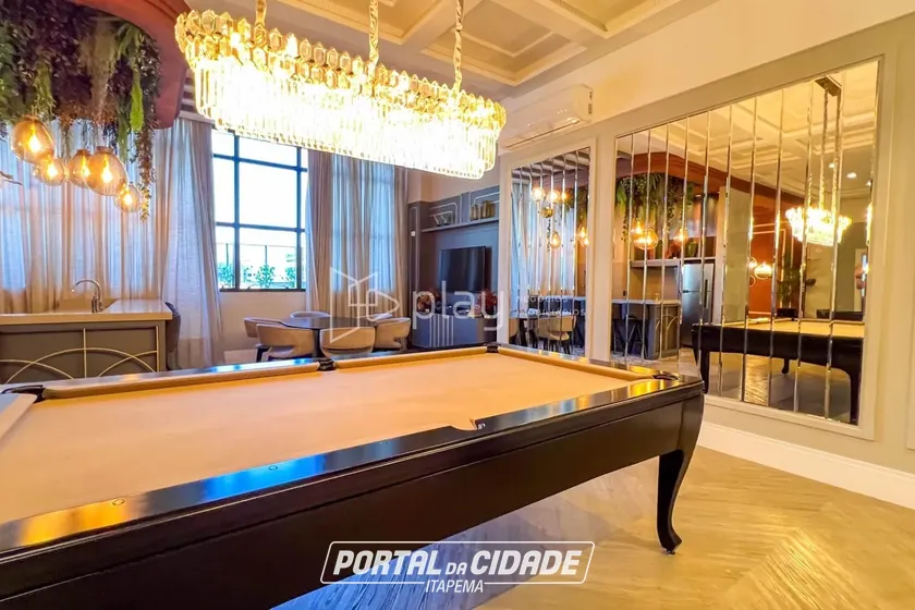 Apartamento &agrave; venda - 180m&sup2; - Meia Praia