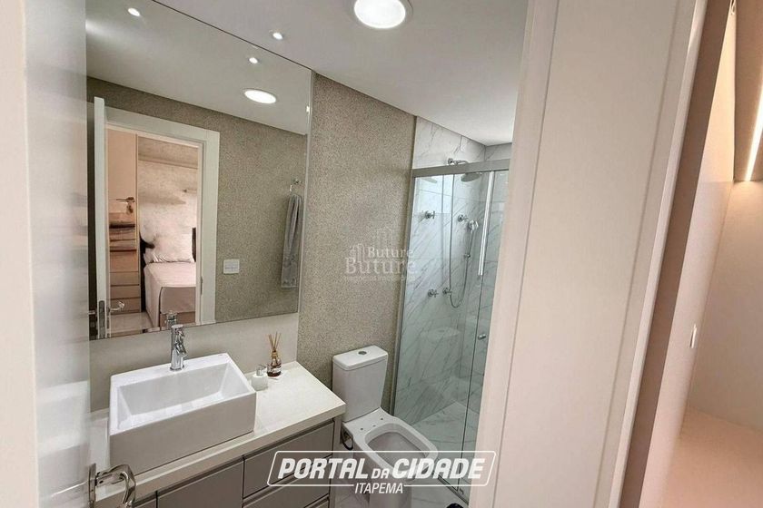 Apartamento &agrave; venda - Meia Praia