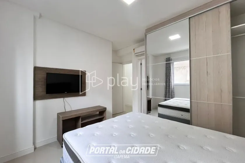 Apartamento &agrave; venda - 110m&sup2; - Meia Praia