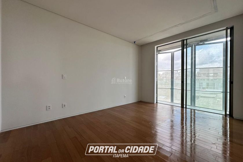 Apartamento &agrave; venda - 330m&sup2; - Praia Brava